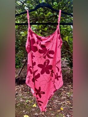 LexBreezy Taytum Bodysuit As Is With Flaws, Size Large